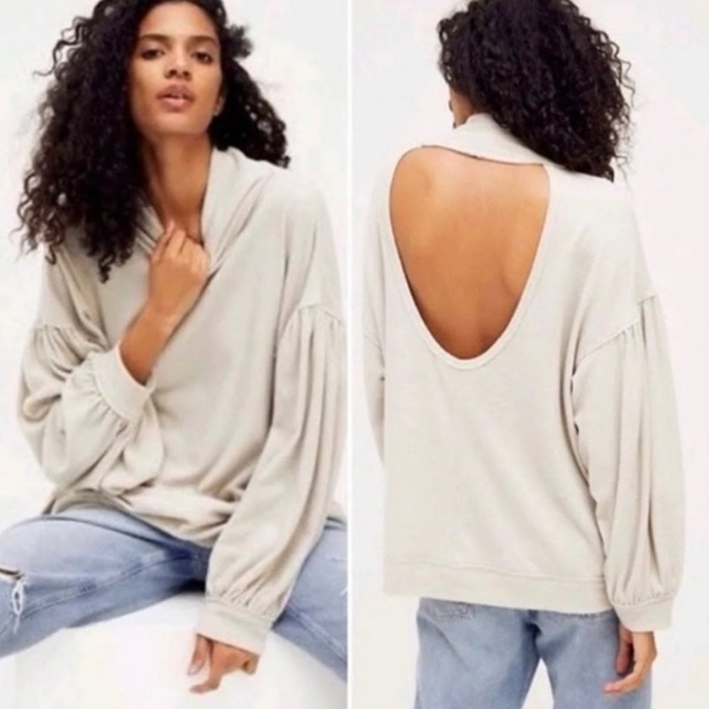 NWT - Free People We The Free - Winnie
Oversized Turtleneck Sweater